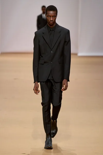 Look 2